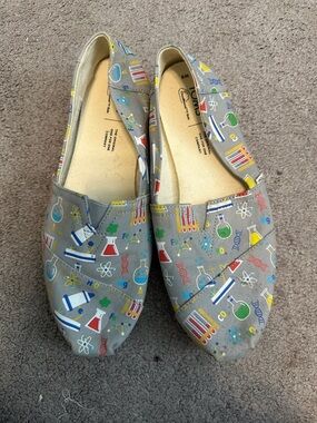 Toms Gray Espadrilles with Multicolor Science Print